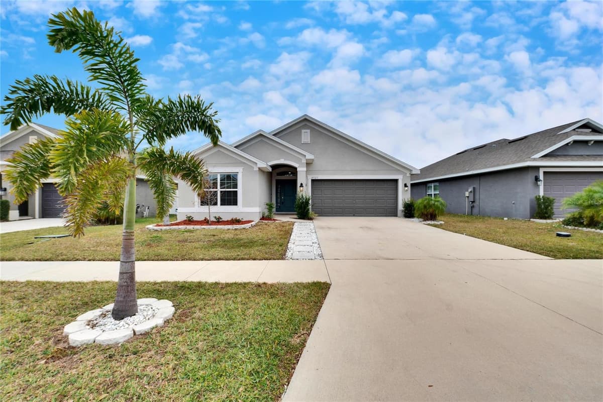 14525 SCOTTBURGH GLEN DRIVE — photo 3 of 56