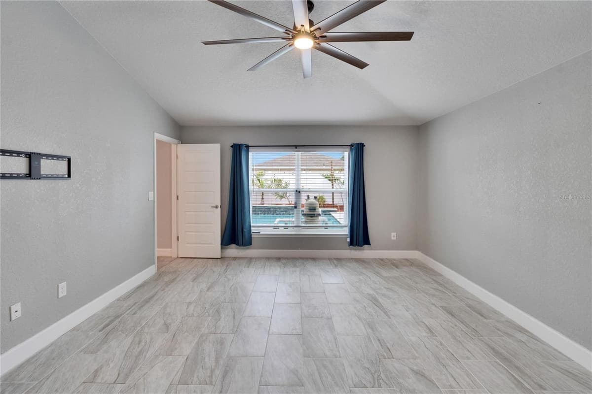 14525 SCOTTBURGH GLEN DRIVE — photo 37 of 56