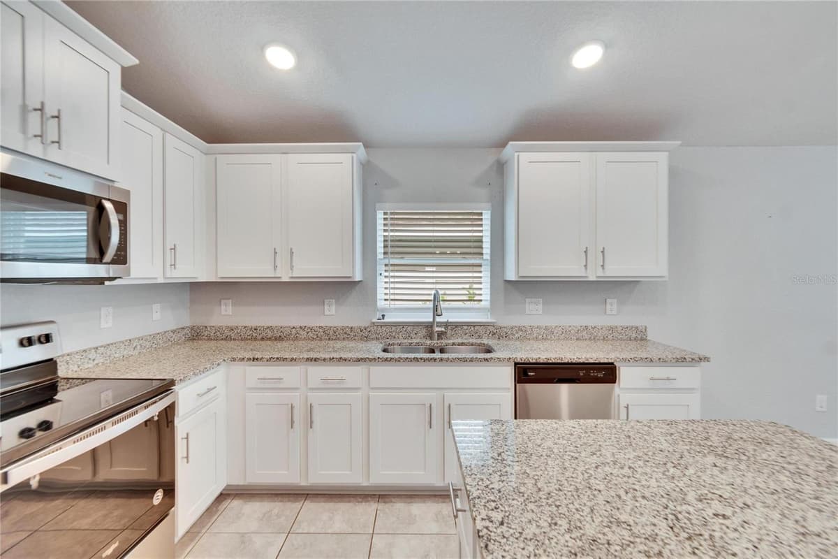 14525 SCOTTBURGH GLEN DRIVE — photo 28 of 56