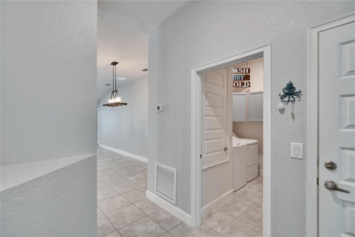 14525 SCOTTBURGH GLEN DRIVE — photo 18 of 56