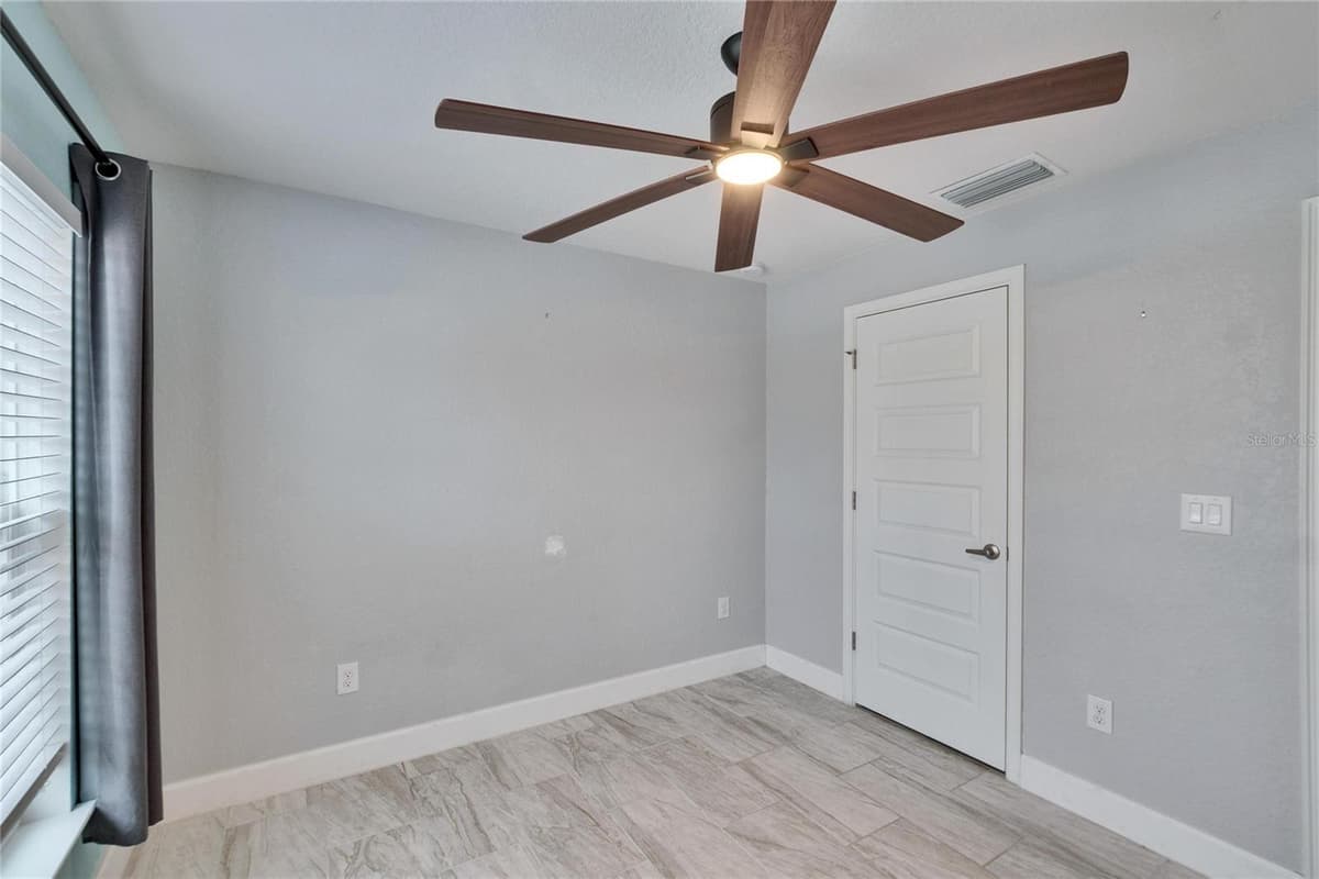 14525 SCOTTBURGH GLEN DRIVE — photo 9 of 56