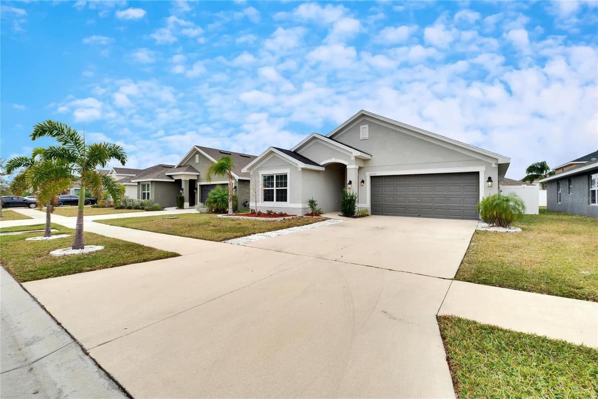 14525 SCOTTBURGH GLEN DRIVE — photo 2 of 56