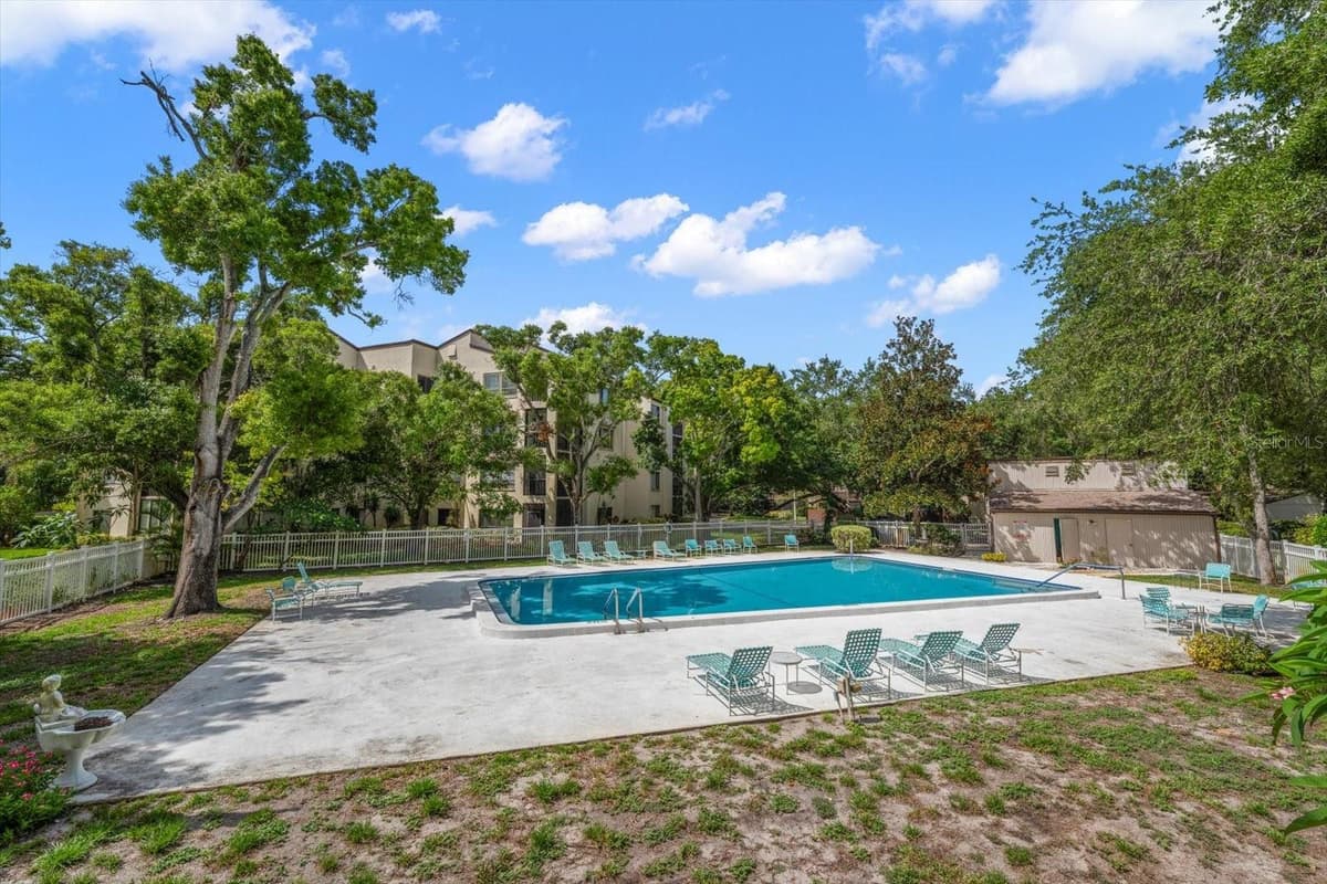 700 STARKEY ROAD — photo 33 of 37