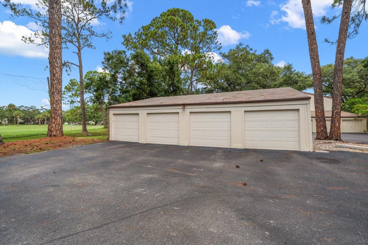 700 STARKEY ROAD — photo 31 of 37
