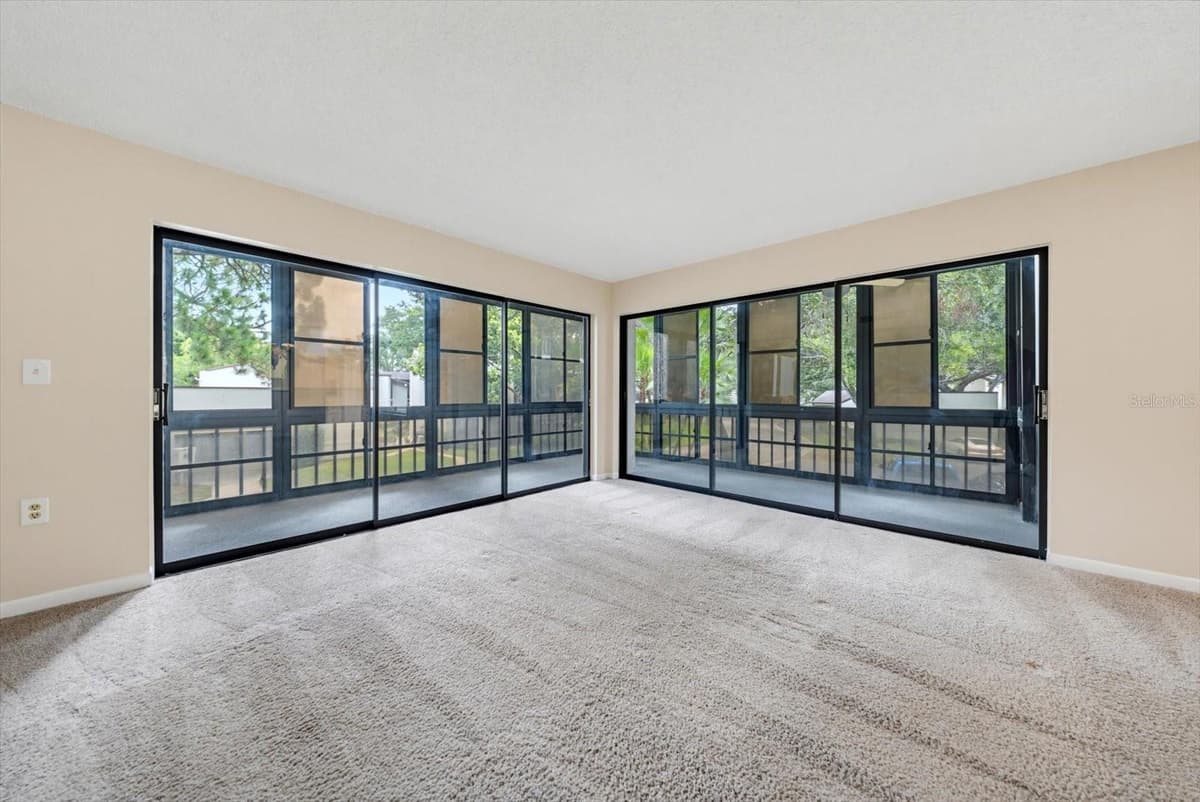 700 STARKEY ROAD — photo 8 of 37