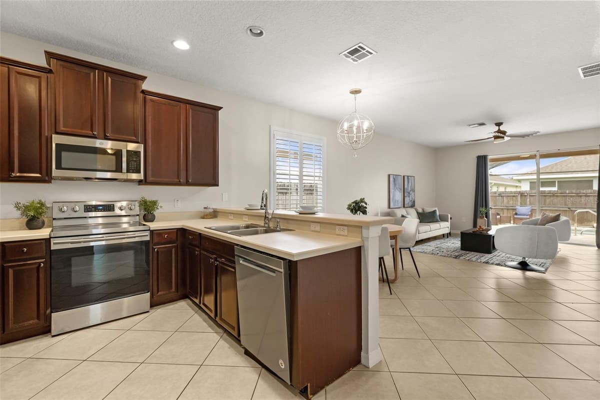 257 VENETIAN BAY CIRCLE — photo 9 of 51