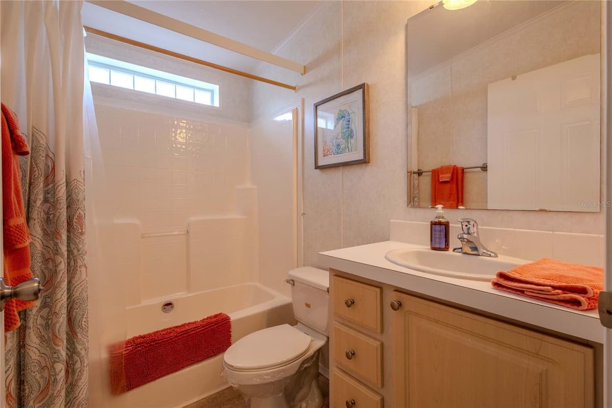 2100 KINGS HIGHWAY — photo 10 of 45