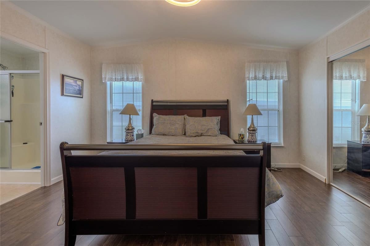 2100 KINGS HIGHWAY — photo 11 of 45