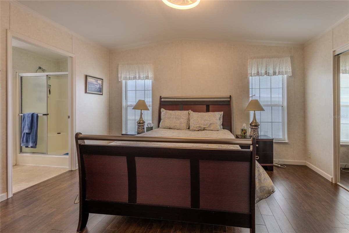 2100 KINGS HIGHWAY — photo 12 of 45