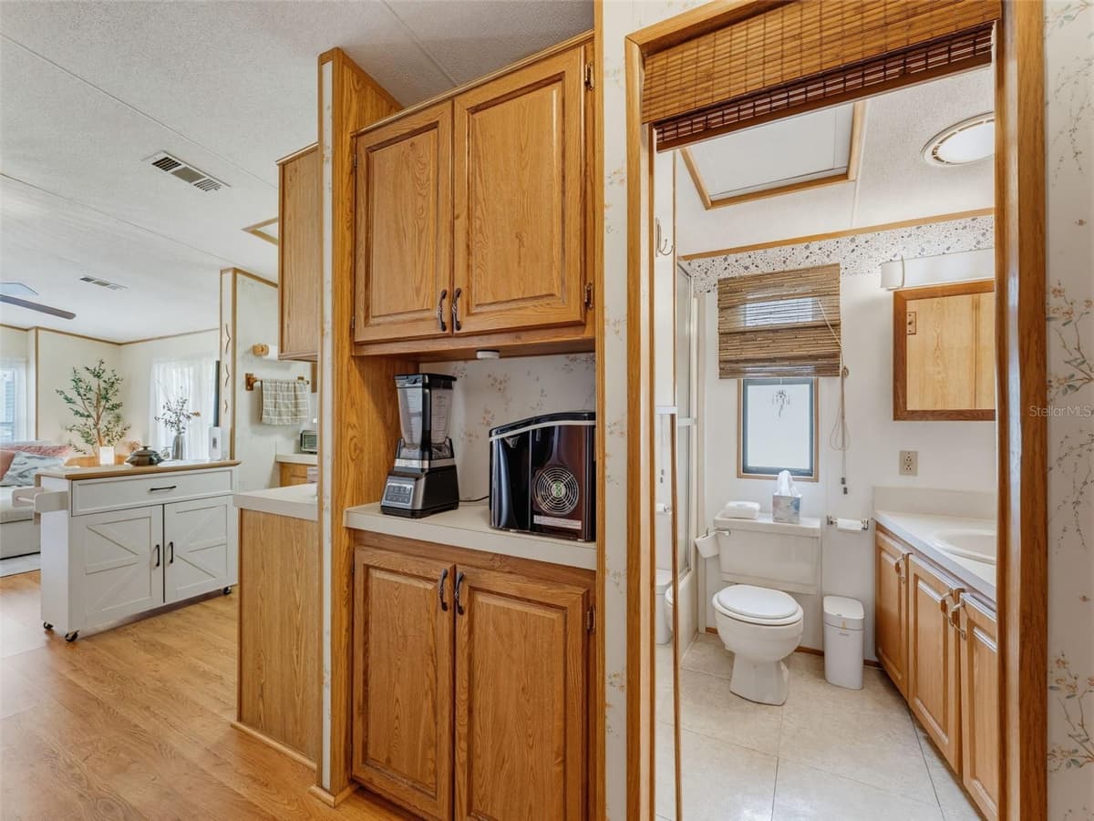 9528 GRAY FOX DRIVE — photo 15 of 36