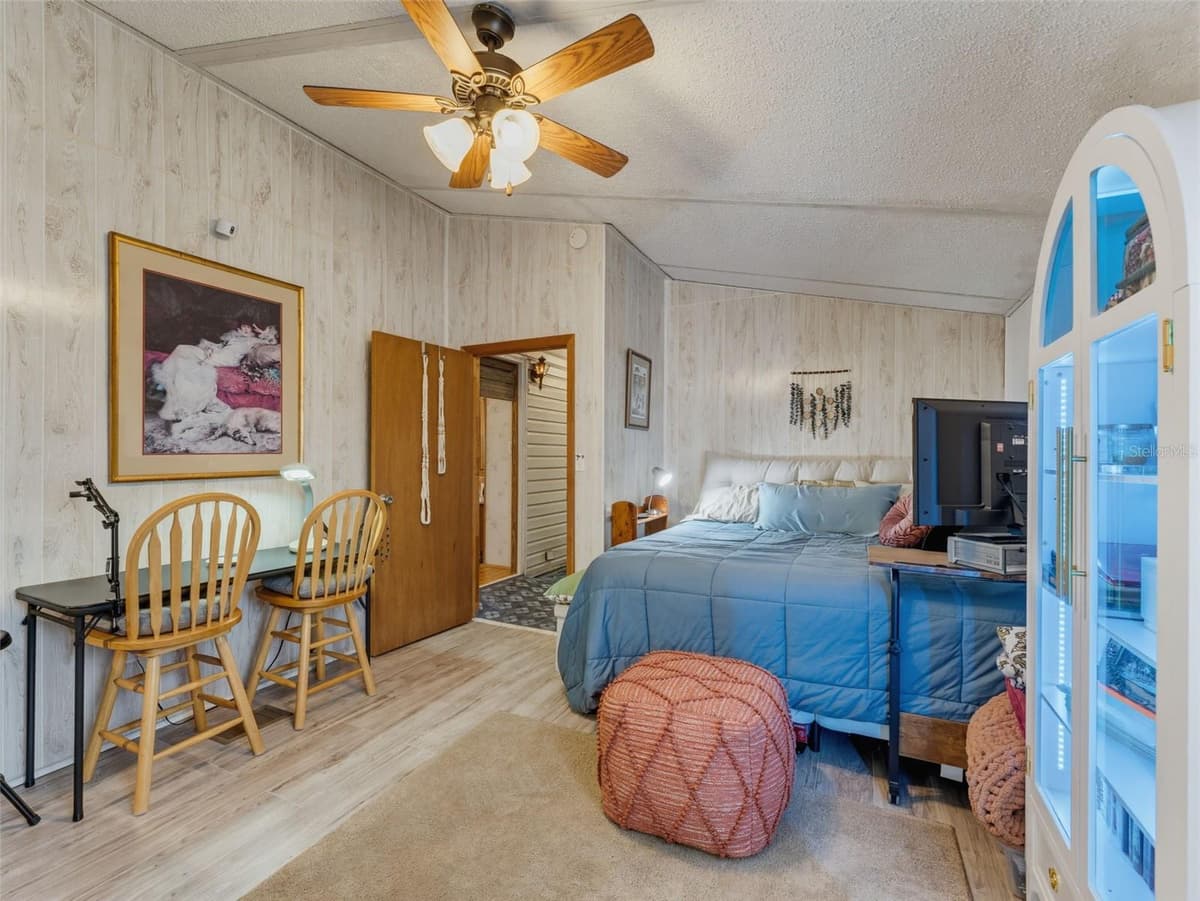9528 GRAY FOX DRIVE — photo 18 of 36