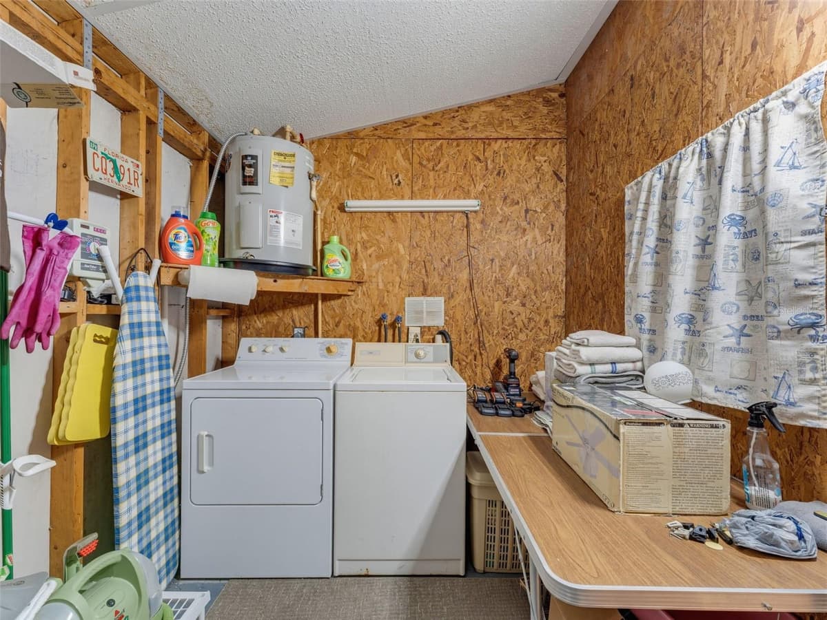9528 GRAY FOX DRIVE — photo 19 of 36
