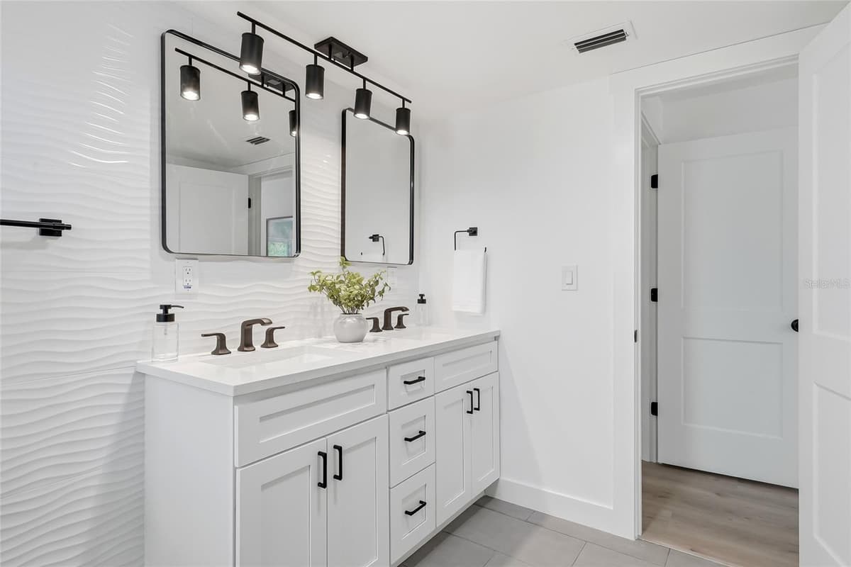 6419 PELICAN DRIVE — photo 24 of 38