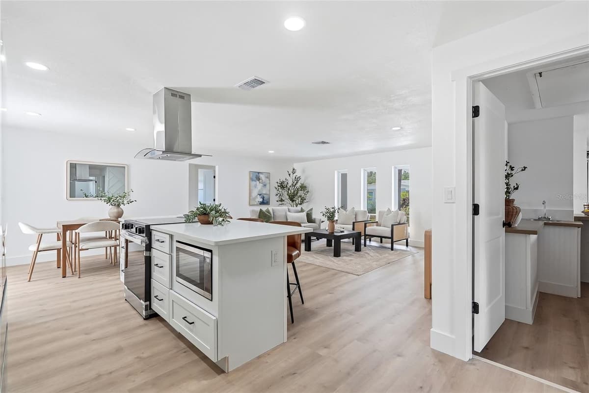 6419 PELICAN DRIVE — photo 16 of 38