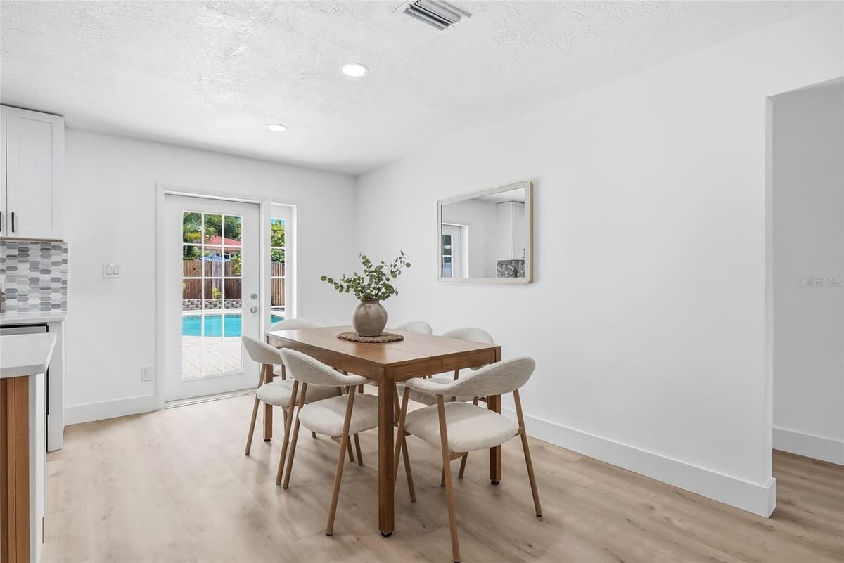 6419 PELICAN DRIVE — photo 14 of 38