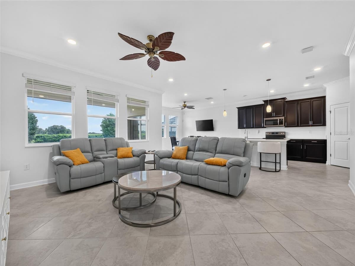 8813 BETH PAGE LANE — photo 4 of 53
