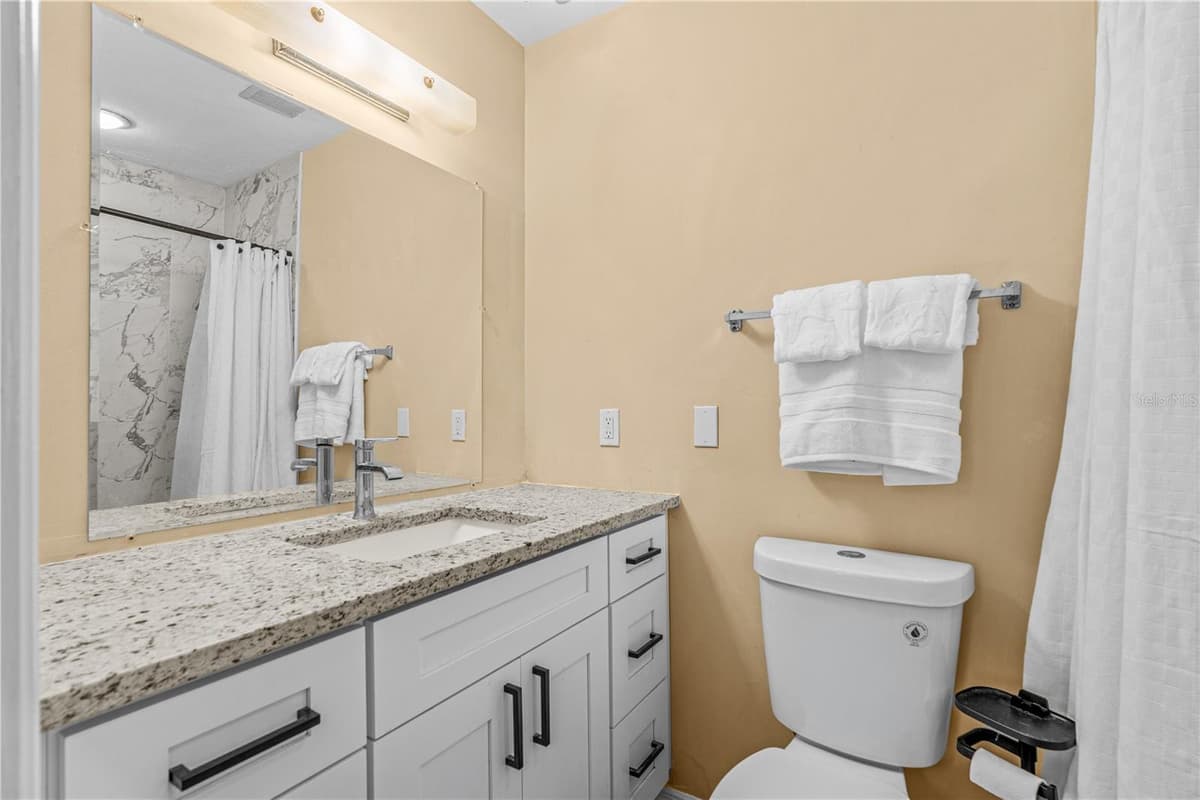 221 CHERRYWOOD LANE — photo 17 of 34
