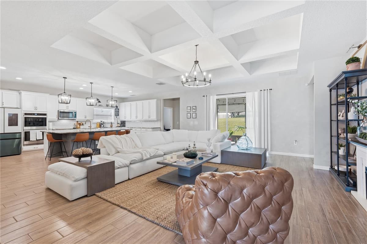 600 AVILA PLACE — photo 12 of 38