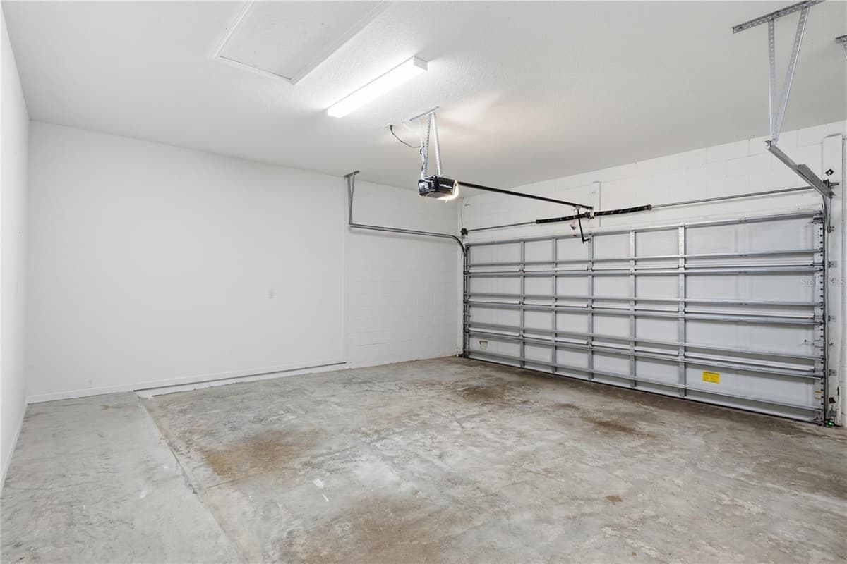 600 AVILA PLACE — photo 34 of 38