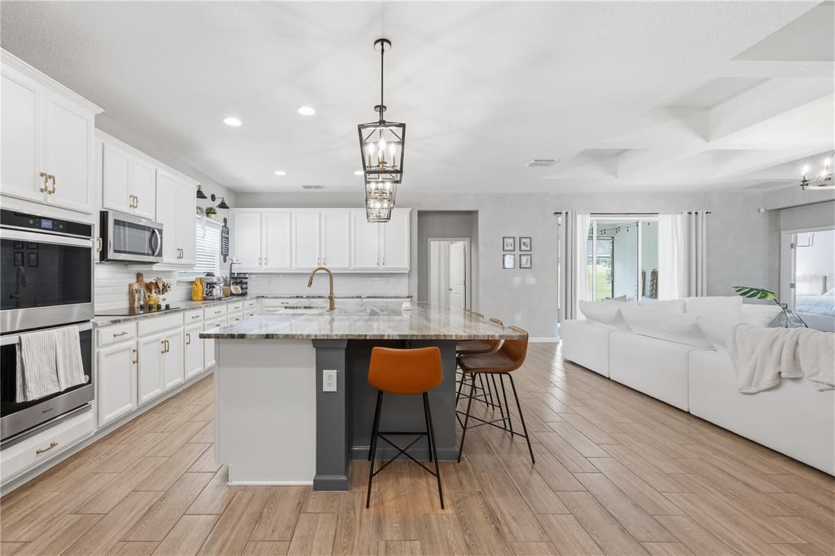 600 AVILA PLACE — photo 18 of 38