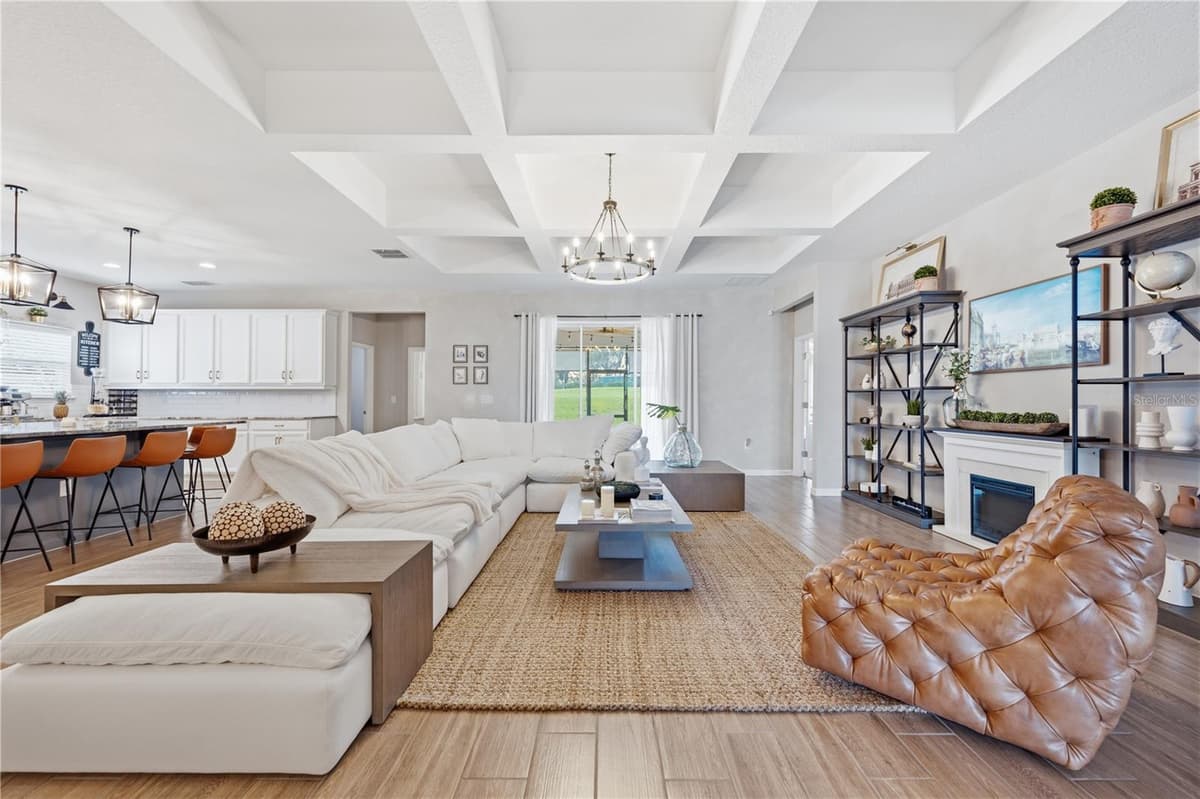 600 AVILA PLACE — photo 10 of 38