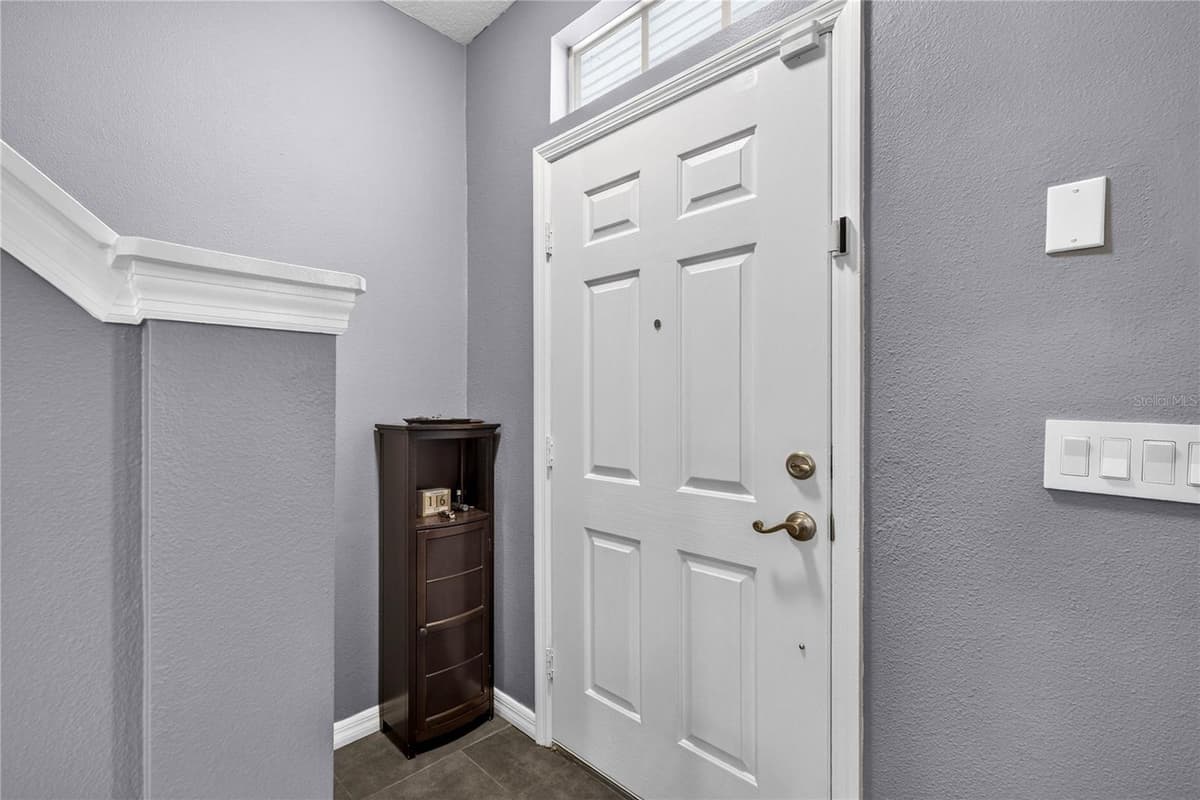 12315 COUNTRY WHITE CIRCLE — photo 5 of 40