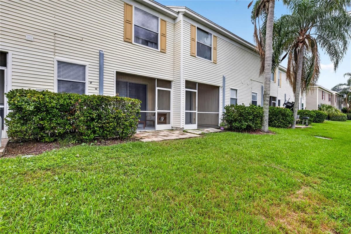 12315 COUNTRY WHITE CIRCLE — photo 36 of 40