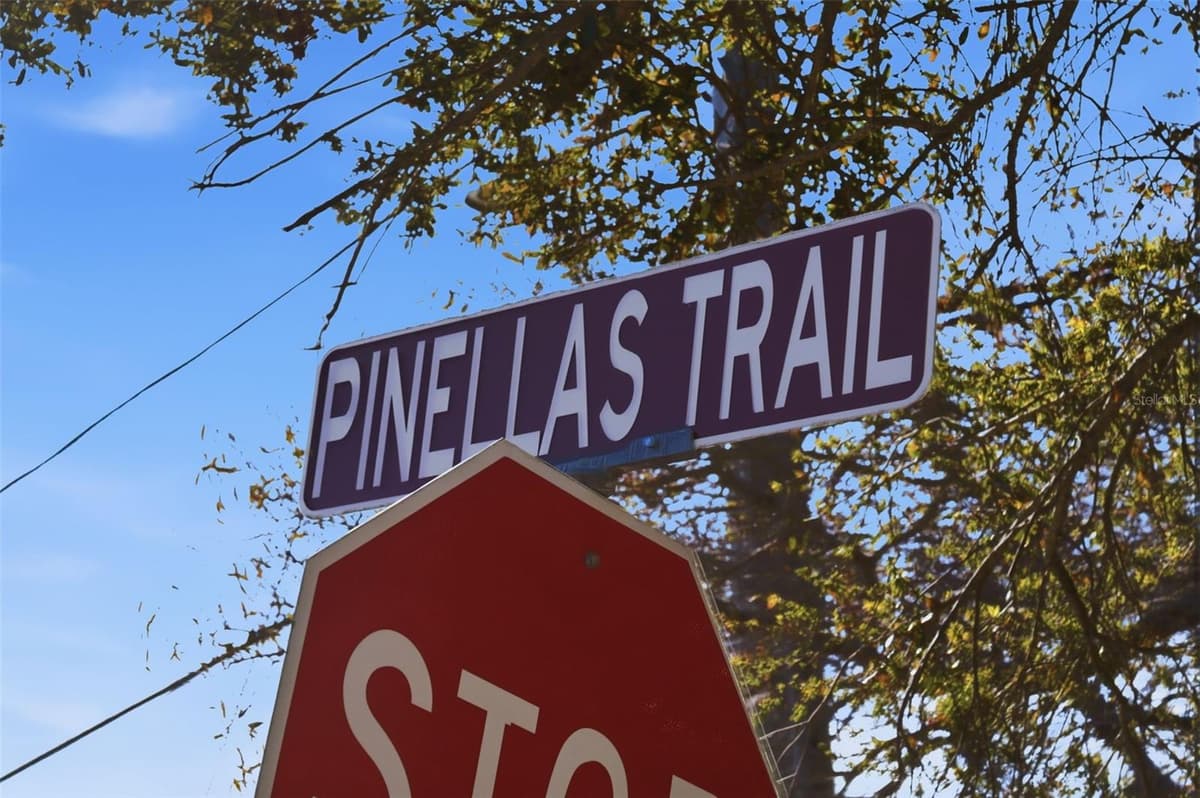 SUNSET POINT ROAD — photo 19 of 27