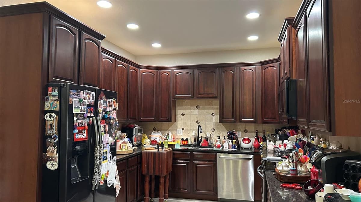 17334 PROMENADE DRIVE — photo 4 of 18