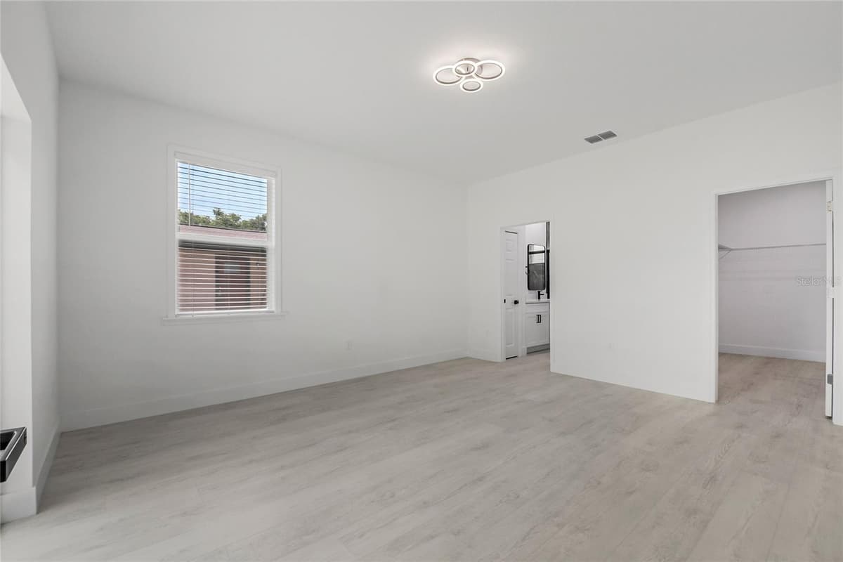 222 FLORIDA AVENUE — photo 26 of 42
