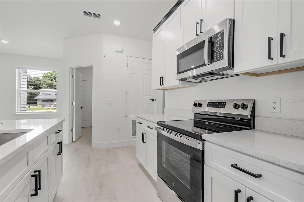 222 FLORIDA AVENUE — photo 18 of 42
