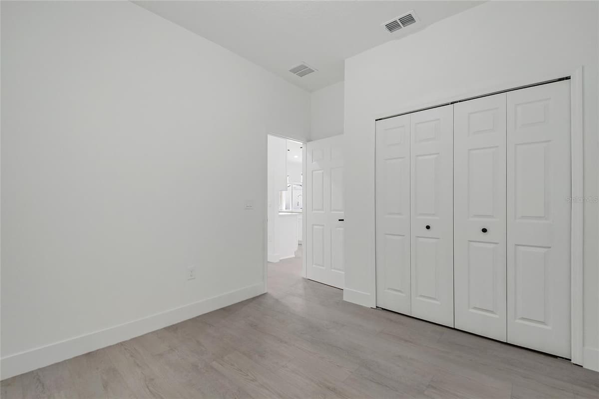 222 FLORIDA AVENUE — photo 32 of 42