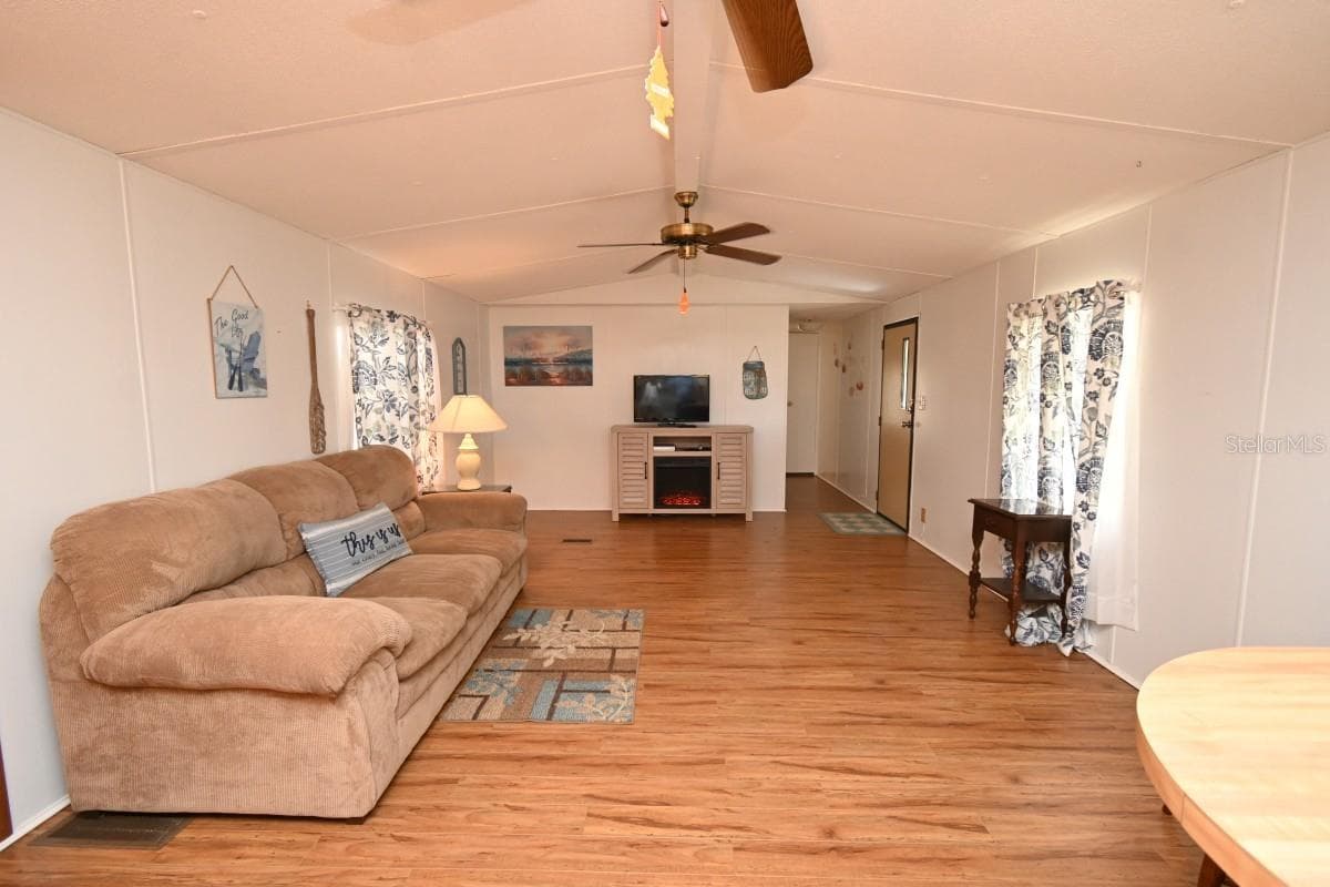 34940 FRASER STREET — photo 8 of 35