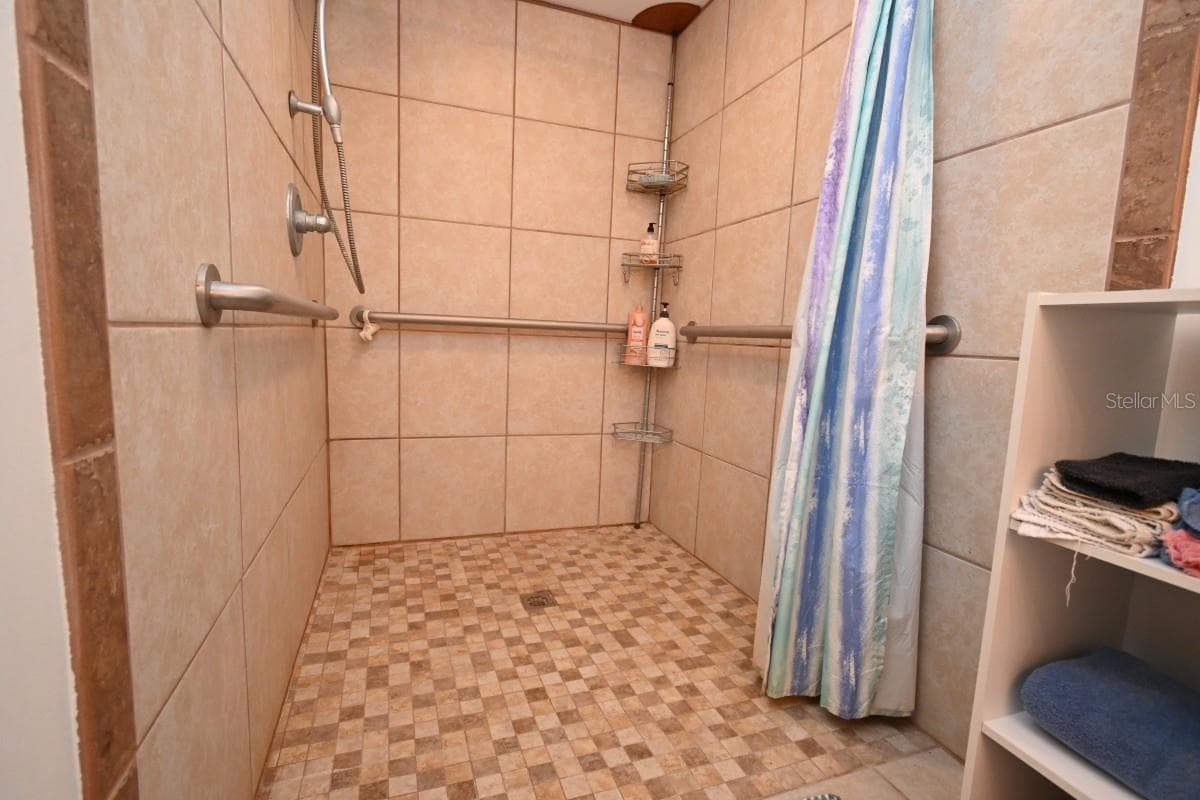 34940 FRASER STREET — photo 18 of 35