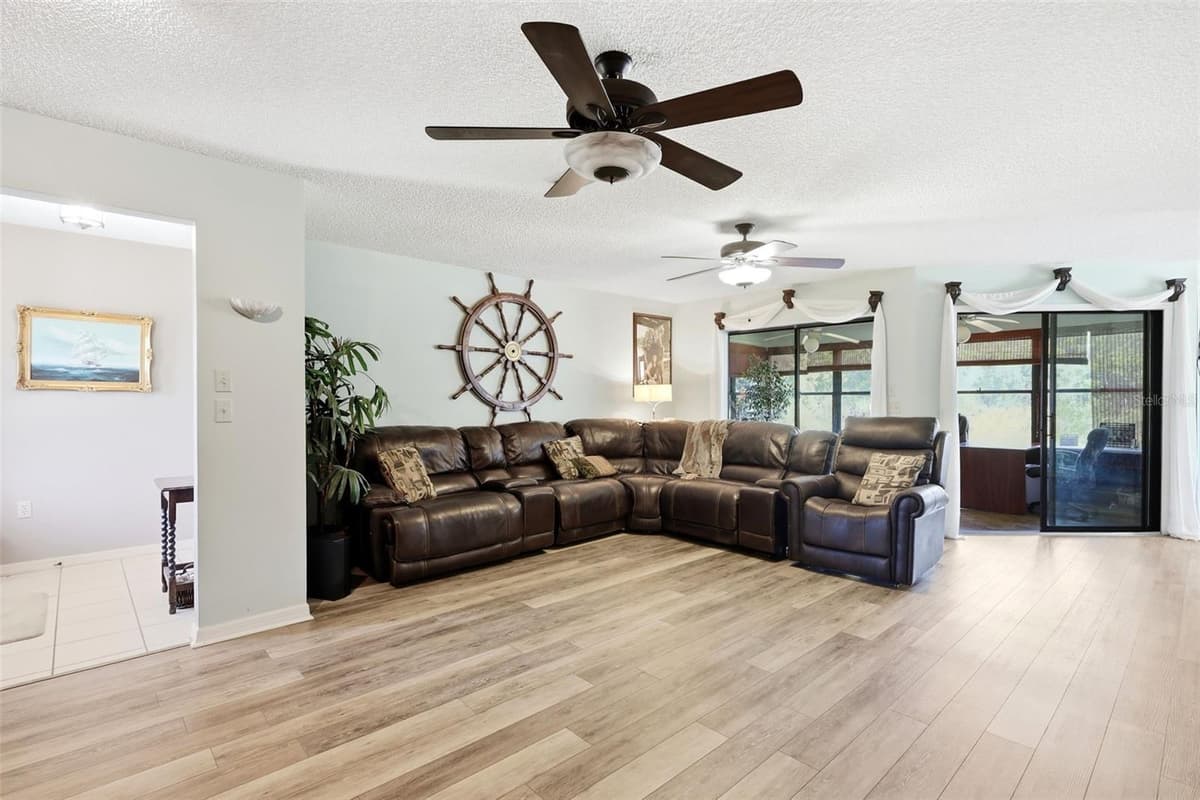 26638 COVE DRIVE — photo 12 of 46