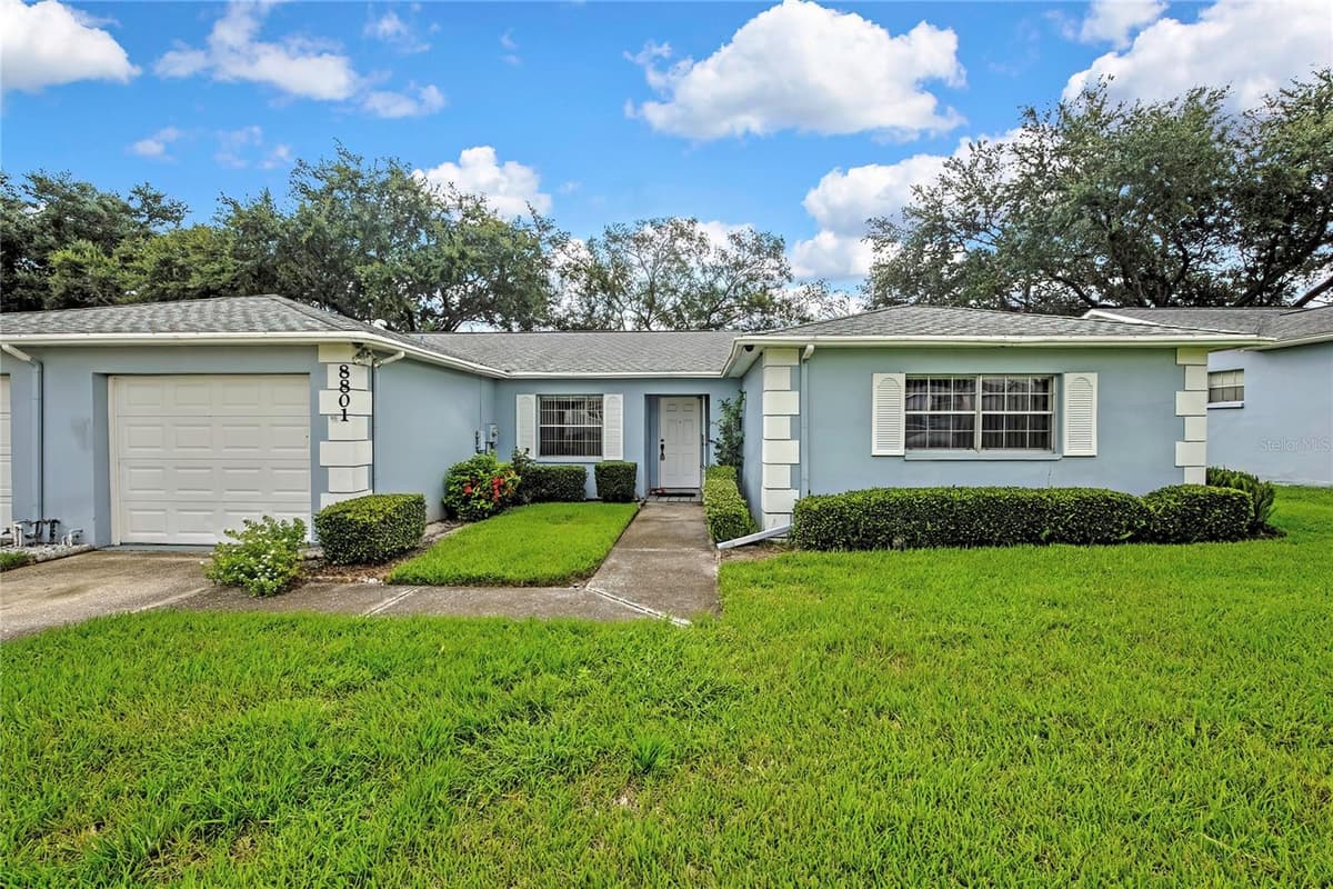 8801 MANOS CIRCLE — photo 2 of 20