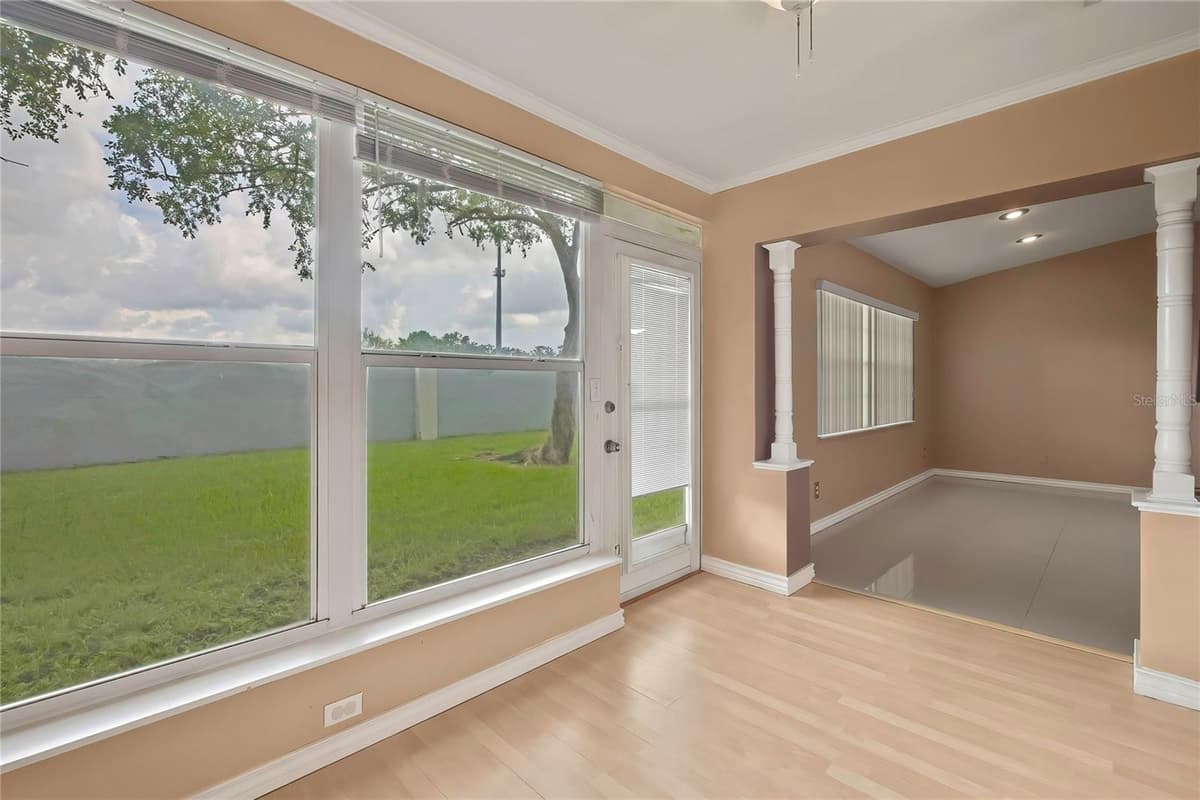8801 MANOS CIRCLE — photo 12 of 20