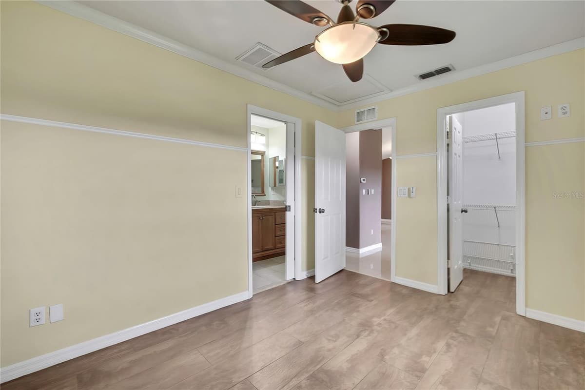 8801 MANOS CIRCLE — photo 13 of 20