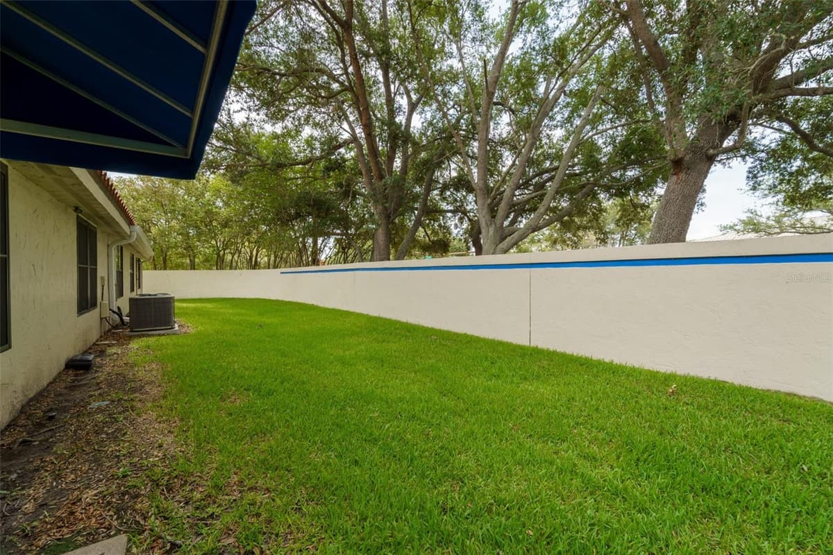4002 87TH TERRACE — photo 35 of 49