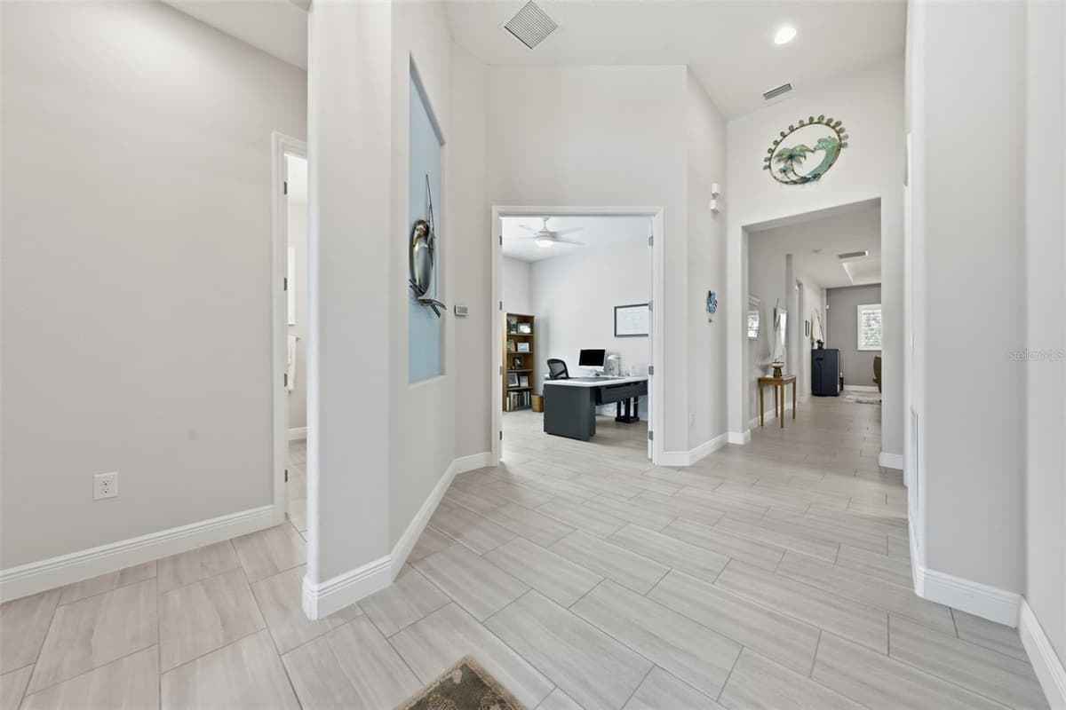 8707 PROVIDENCE CT — photo 9 of 68