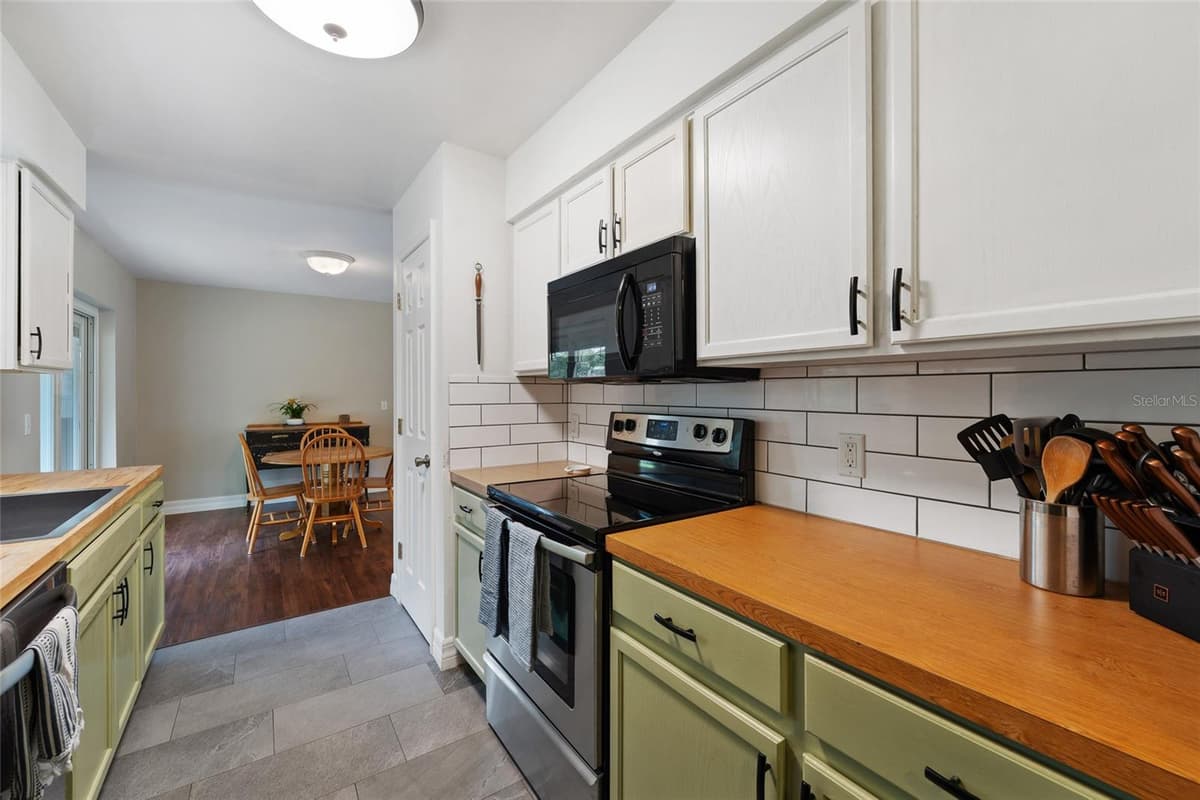 513 DOROTHY CIRCLE — photo 11 of 30