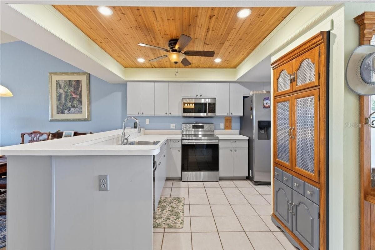 6800 PLACIDA ROAD — photo 5 of 40