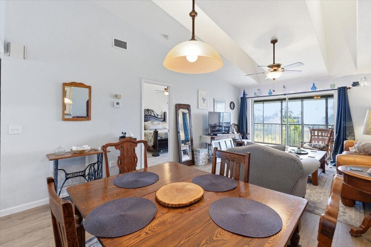 6800 PLACIDA ROAD — photo 14 of 40