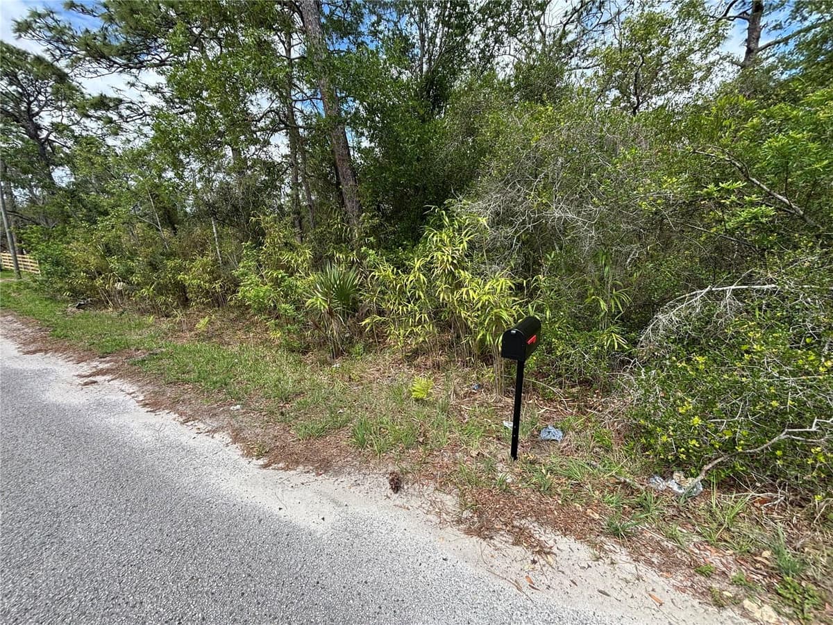 18379 THOMAS BOULEVARD — photo 4 of 6