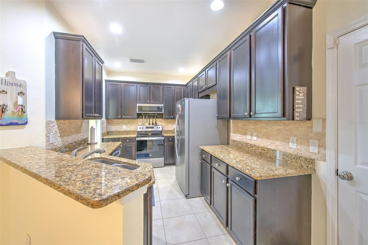 5409 CONCH SHELL PLACE — photo 11 of 49