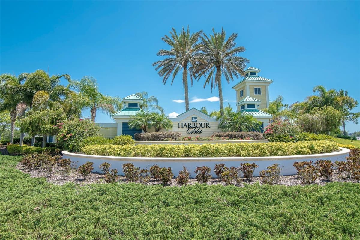 5409 CONCH SHELL PLACE — photo 4 of 49