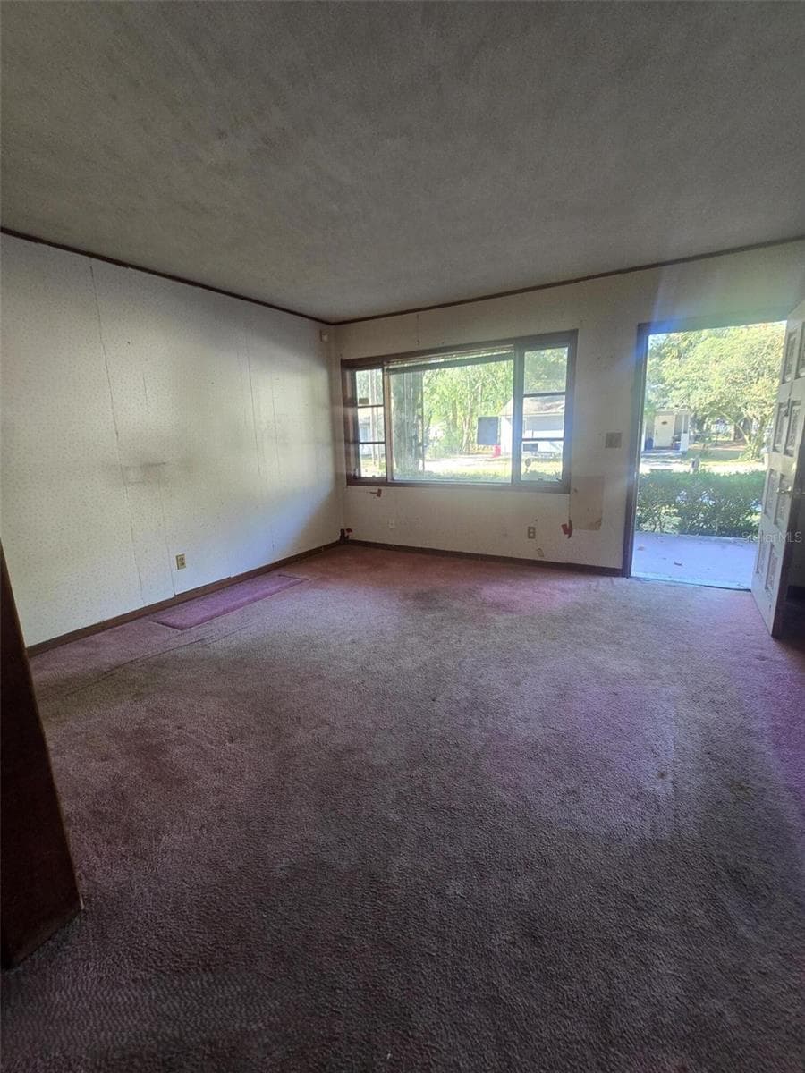 1331 DENA STREET — photo 6 of 14