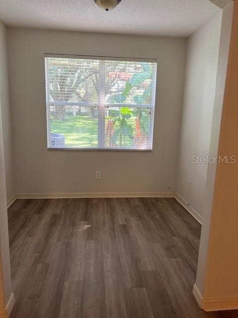 1140 HILLHURST DRIVE — photo 7 of 25