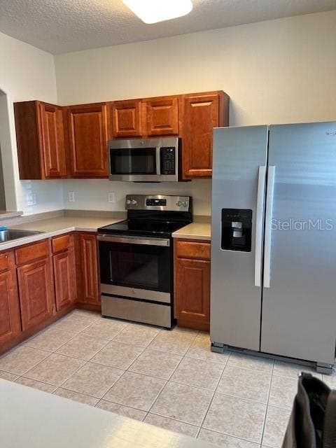 1140 HILLHURST DRIVE — photo 2 of 25