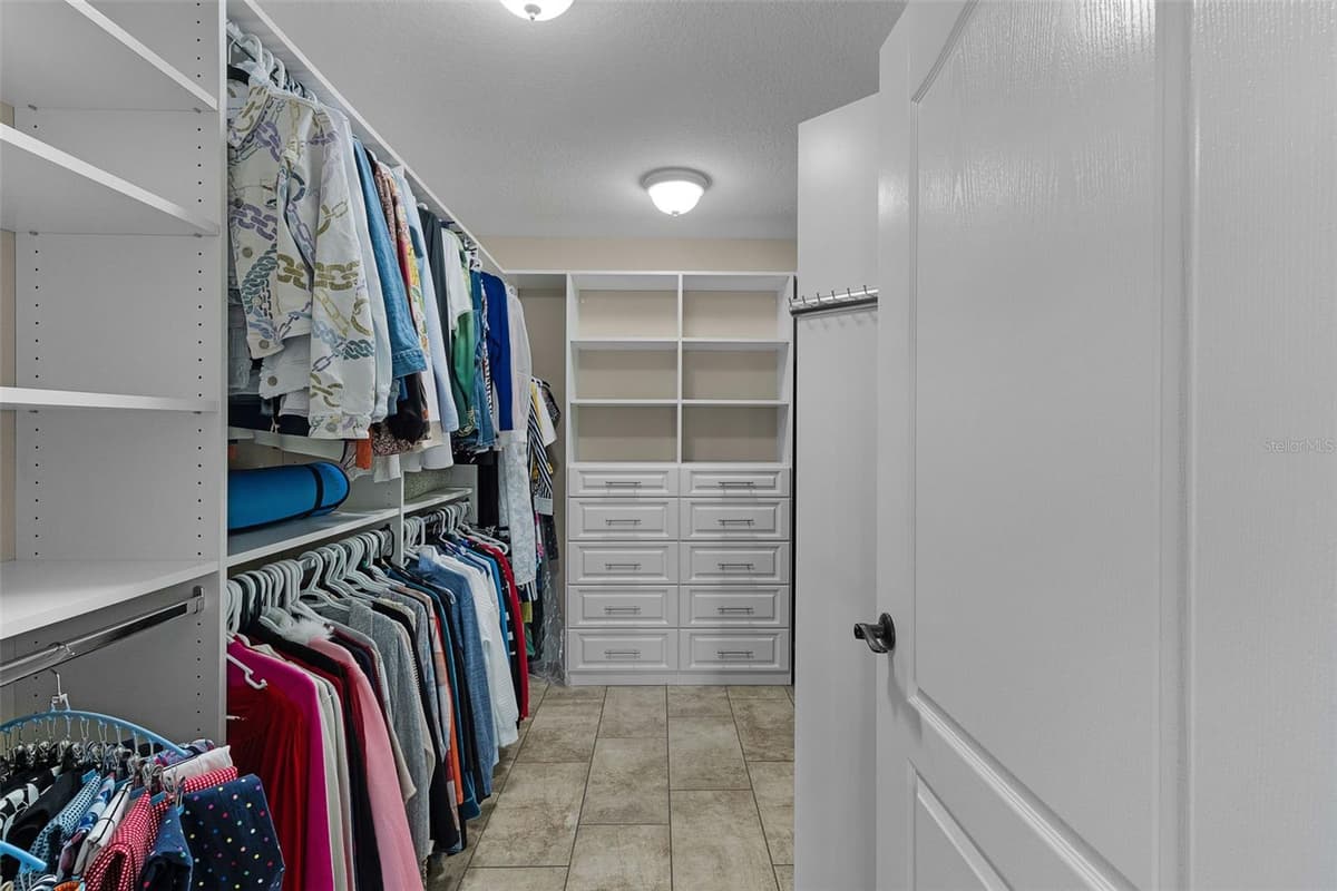 4147 DESKIN LANE — photo 33 of 67